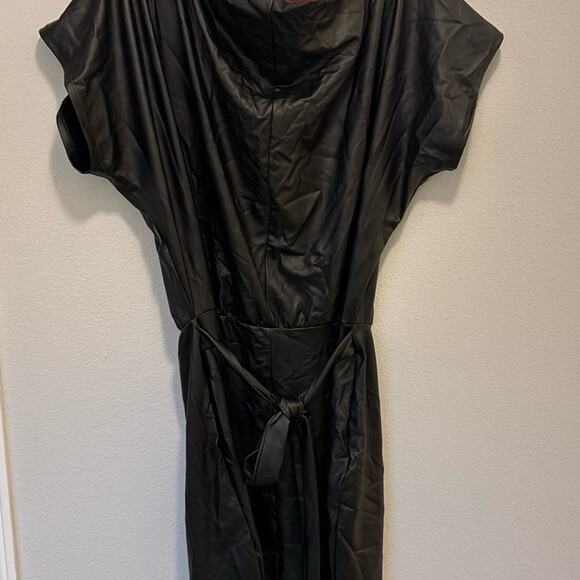 More To The Story Midi Dress - Black XL - Picture 8 of 9